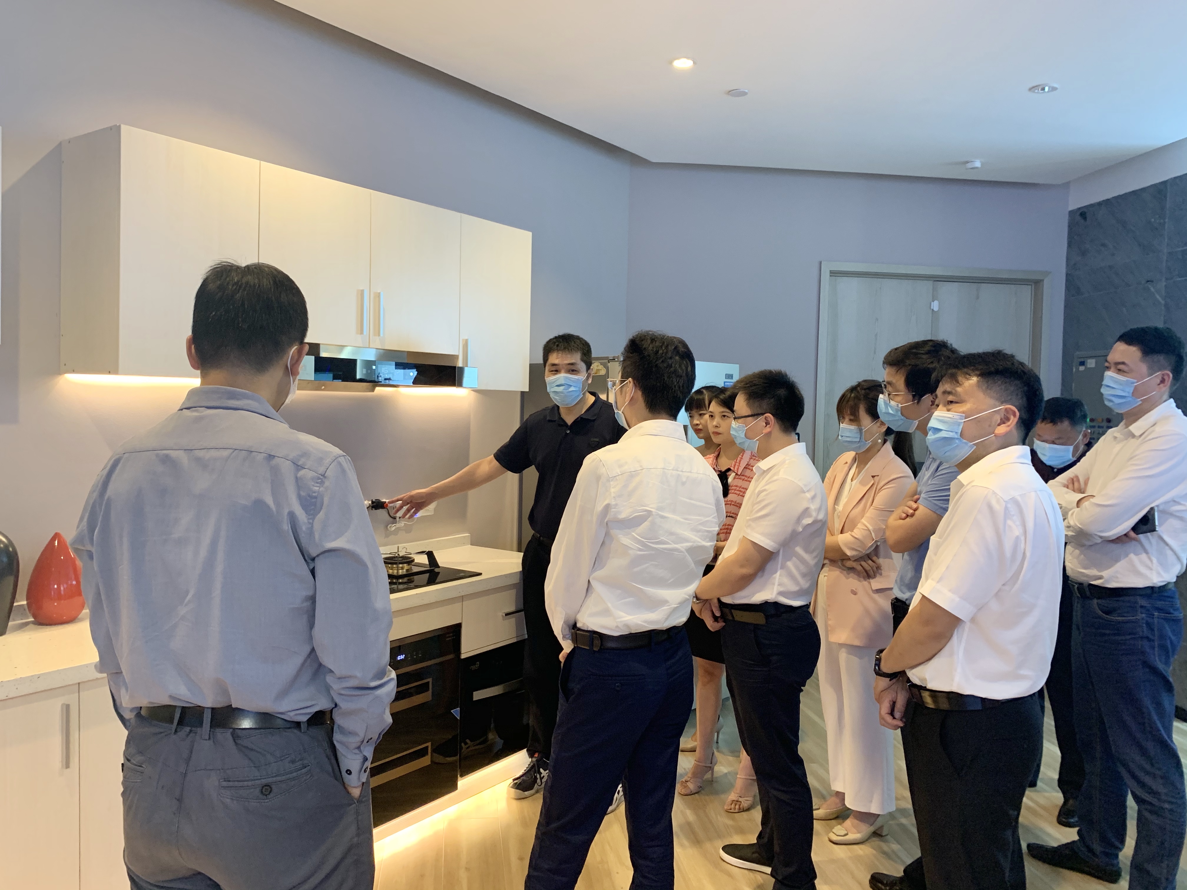 新基建推动智能家居发展，江西政府领导实地考察艾特智能